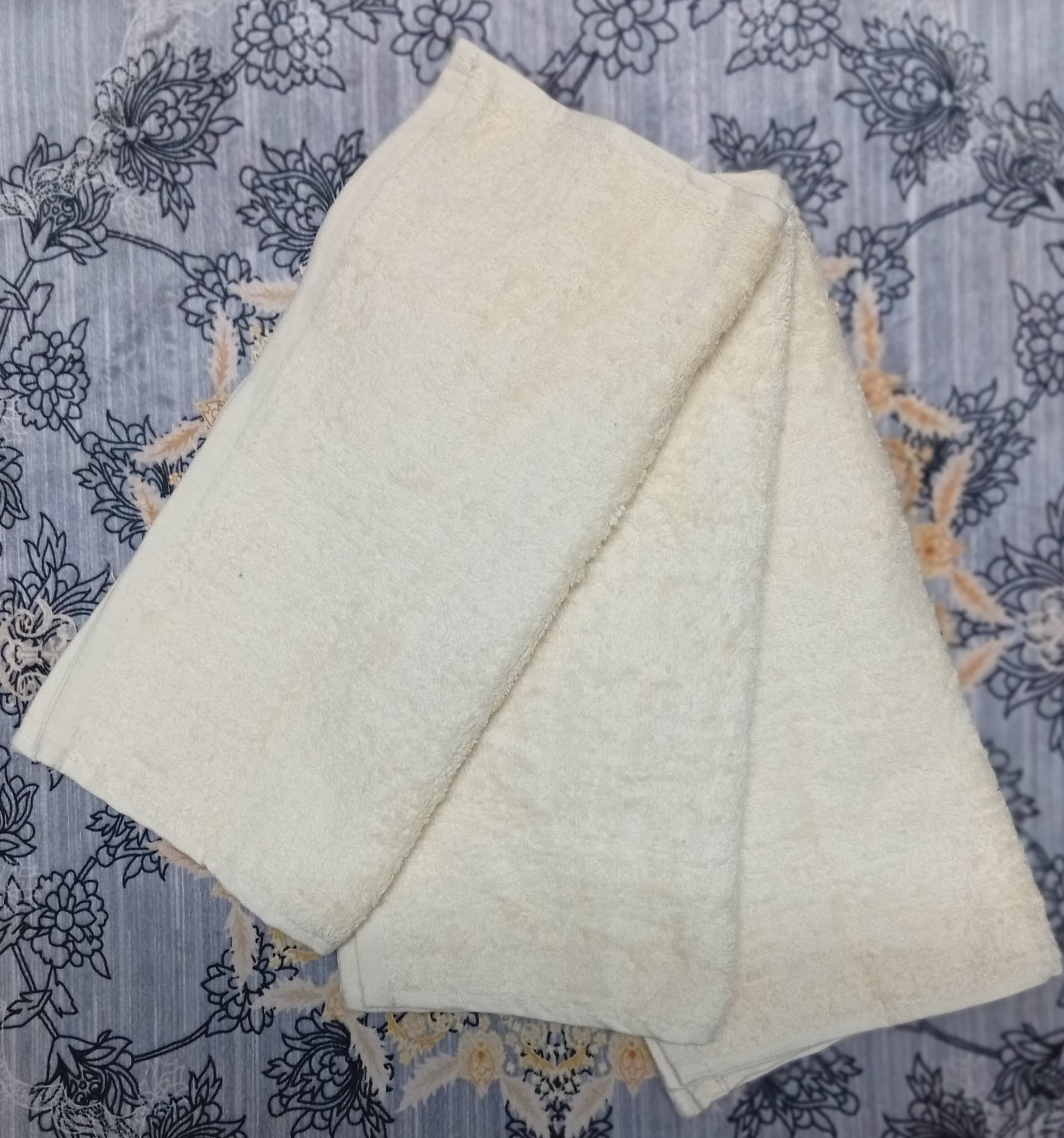 Comfort Cream face towel