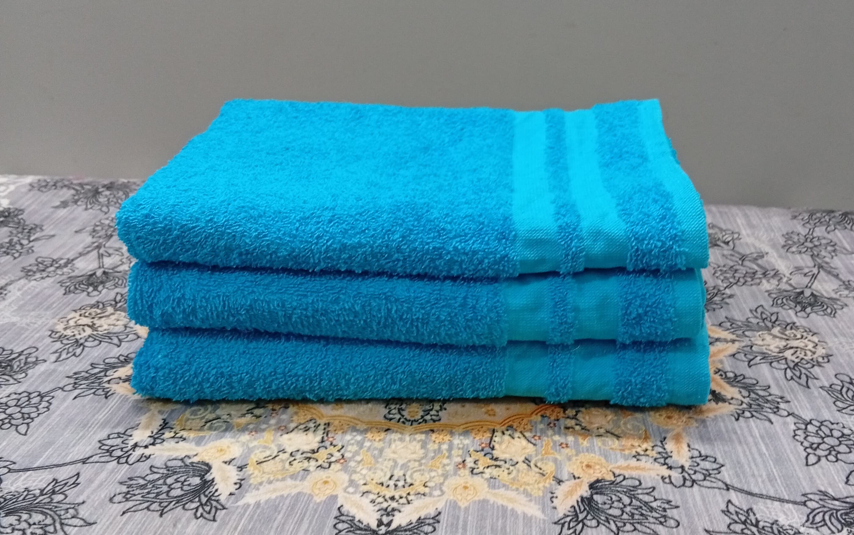 Comfort Royal Blue bath towel